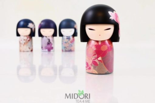 Japońska laleczka Mana, japońska lalka na prezent, kimmidoll collection, japoński prezent, pomysł na prezent, pomysł na prezent